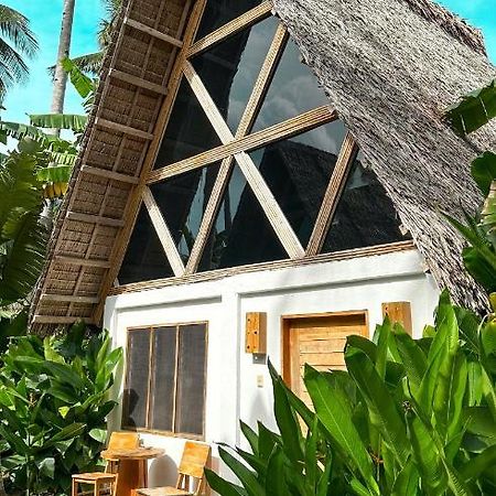 Bermuda Triangle Bungalows シキホール エクステリア 写真