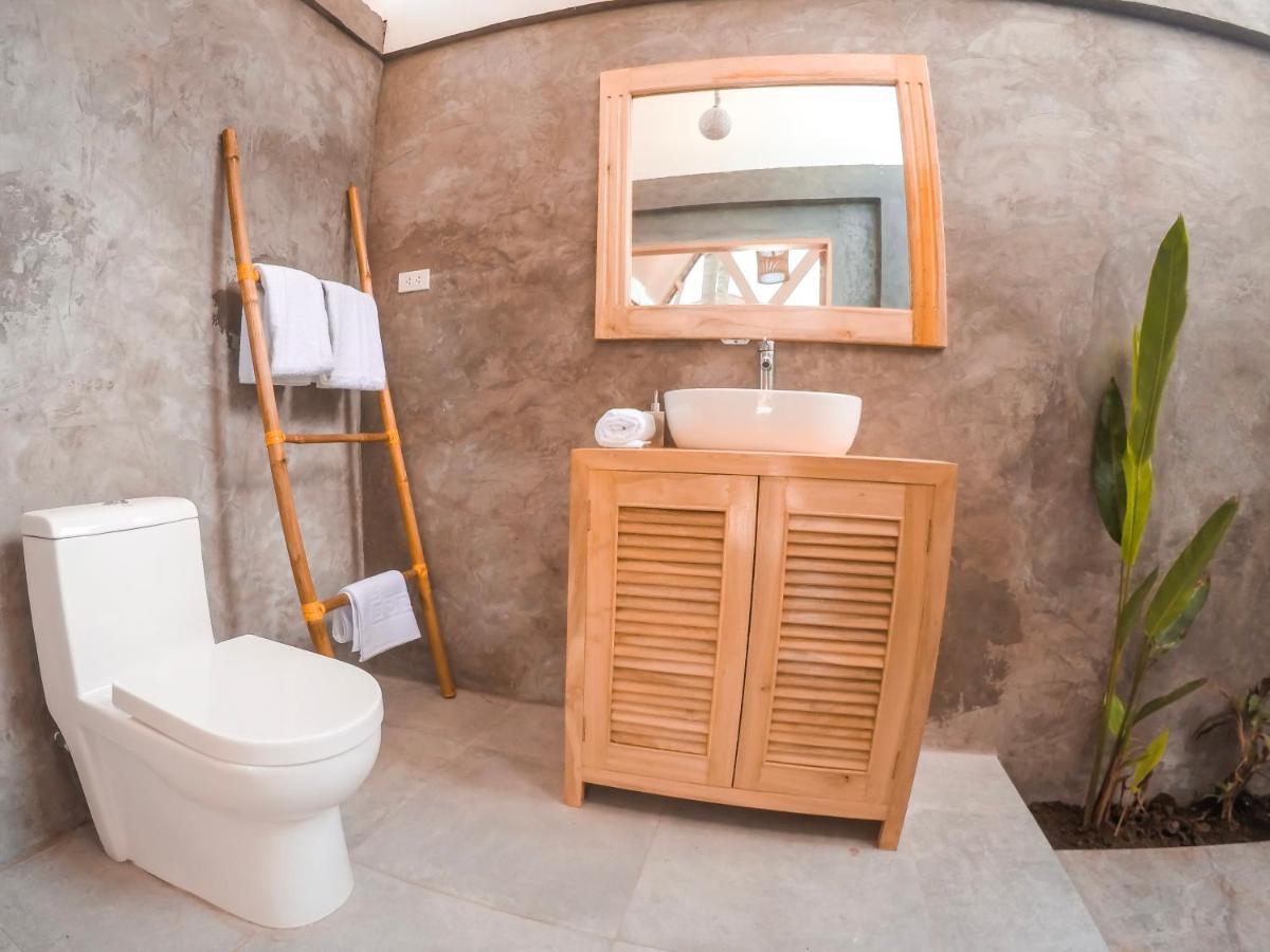 Bermuda Triangle Bungalows シキホール エクステリア 写真
